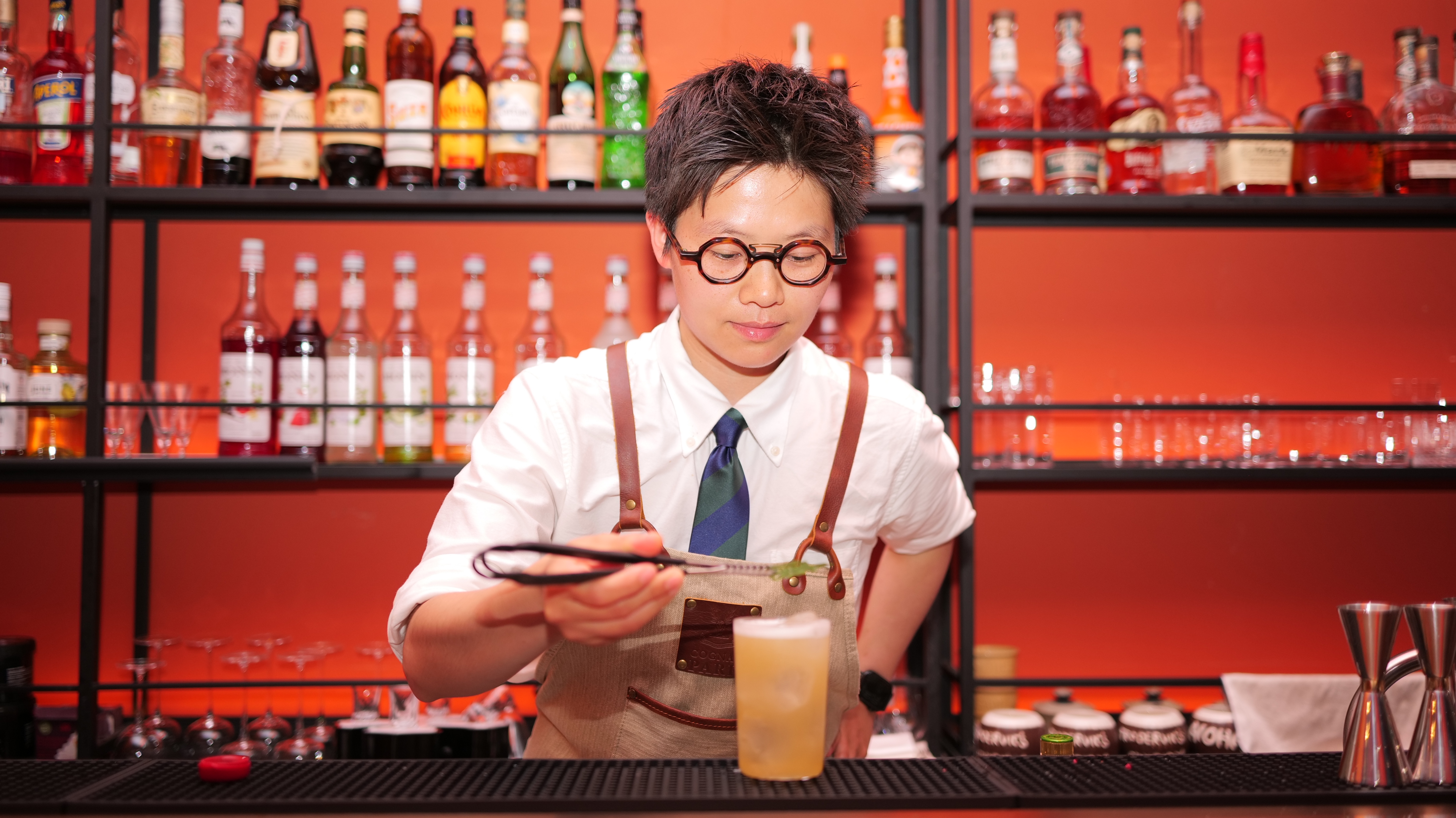 Ace Tang, Bar Manager